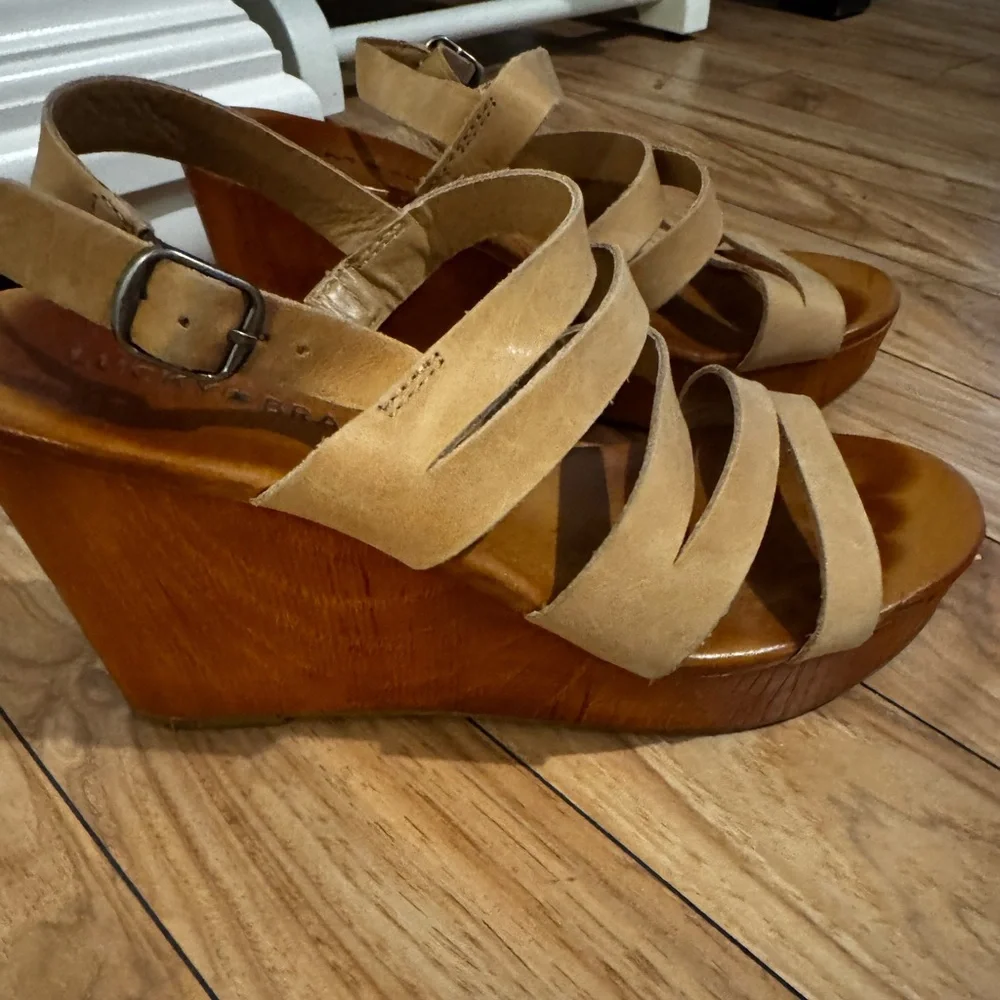 Lucky Brand Tan Suede Strappy Wedge Sandals - Picture 2 of 5